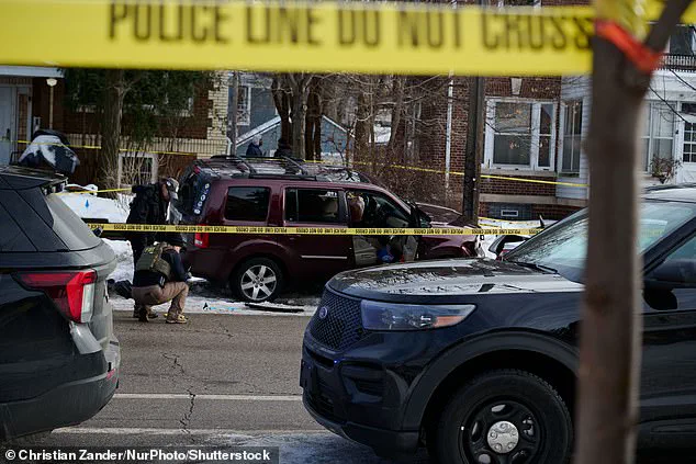 Minnesota Governor Tim Walz Accuses ICE of Contaminating Crime Scene in Shooting Incident, Calls Scene 'Total Chaos'