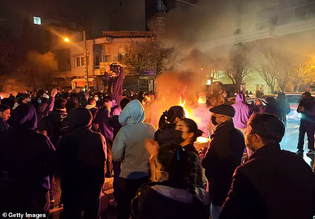 U.S. Urges Americans to Leave Iran Amid Escalating Protests as Death Toll Nears 600