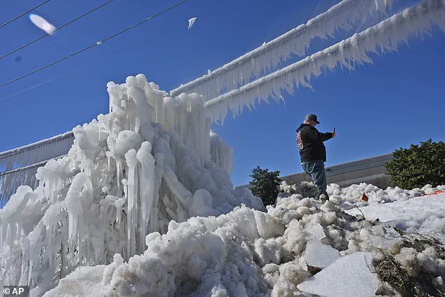 Unprecedented 40-Hour Cold Snap in Houston Threatens Millions as Polar Vortex Fueled Winter Storm Casts Shadow Over US