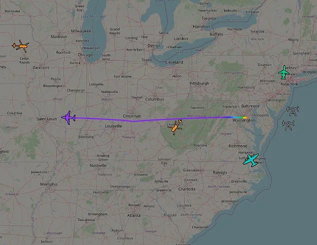 US Air Force C-40B Clipper's Unclassified Mission Sparks Public Speculation and Aviation Analysis