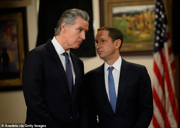 Mayor's Alleged Role in Prioritizing Opera House During Blackout Sparks Privilege Debate