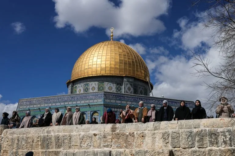 Israel Cancels Al-Aqsa Prayers Amid Iran Missile Strikes, Extends Closure to Jerusalem Holy Sites