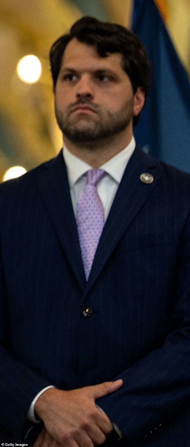 TSA Crisis: Unpaid Workers Force Airports to Brink of Closure