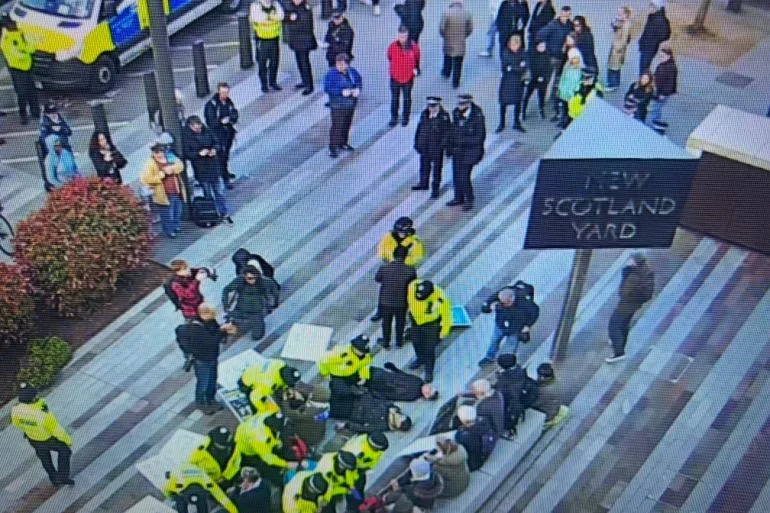 Metropolitan Police Arrest Pro-Palestine Activists Amid Legal Dispute Over Terrorism Designation